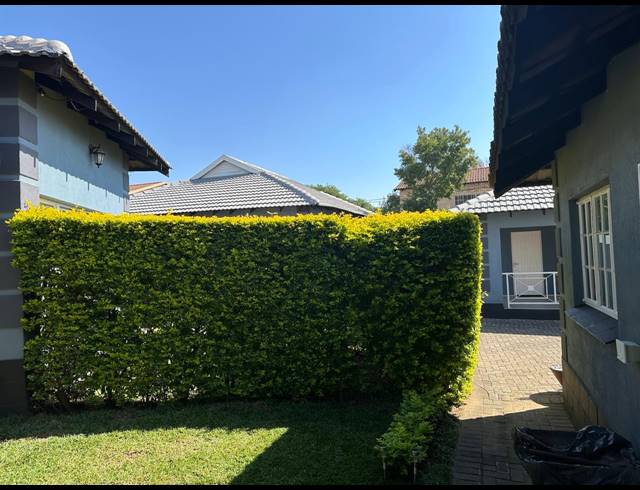 1 BEDROOM TOWNHOUSE FOR SALE IN WATERVAL EAST